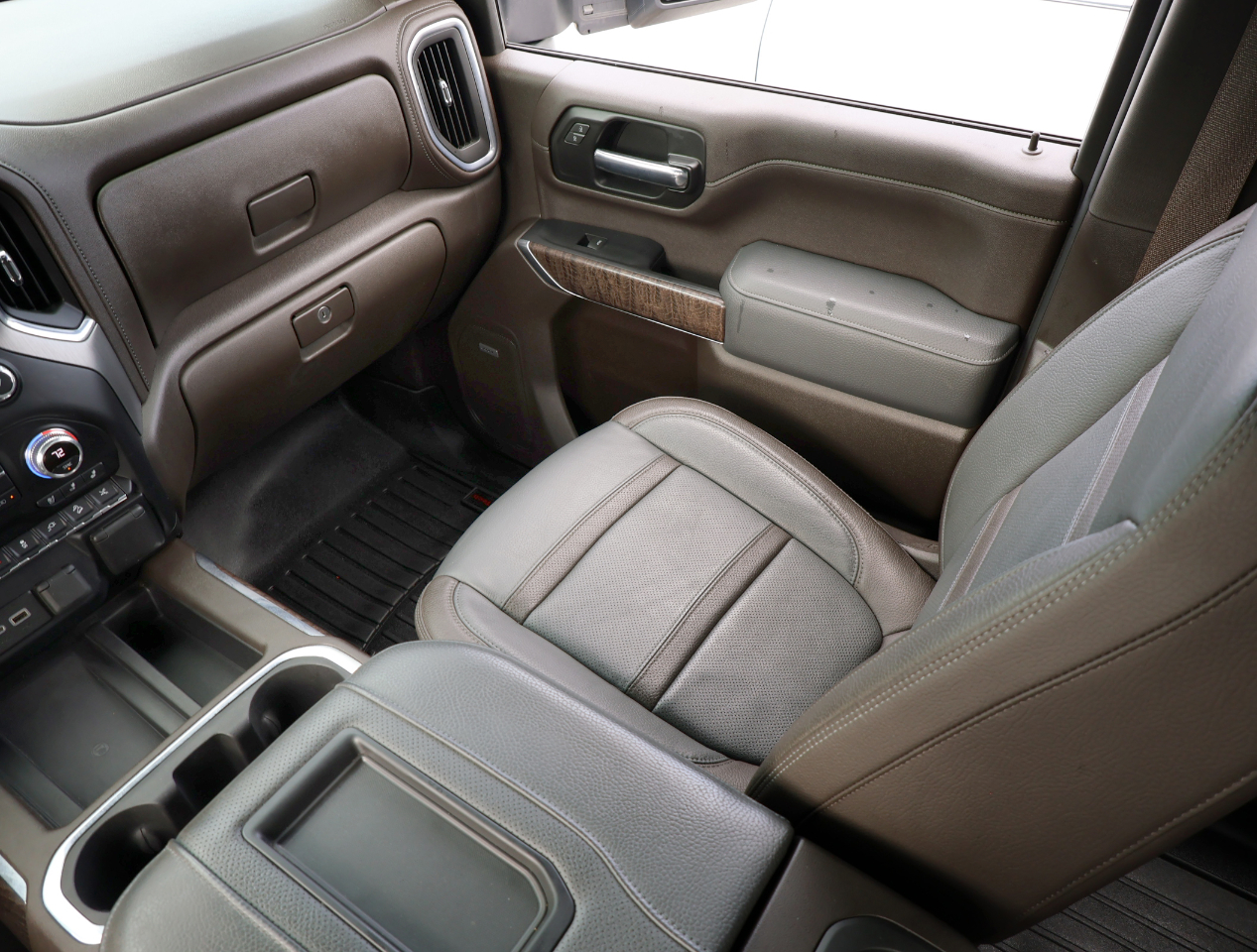 GMC Sierra 2500HD Denali Crew Cab 4WD 2022