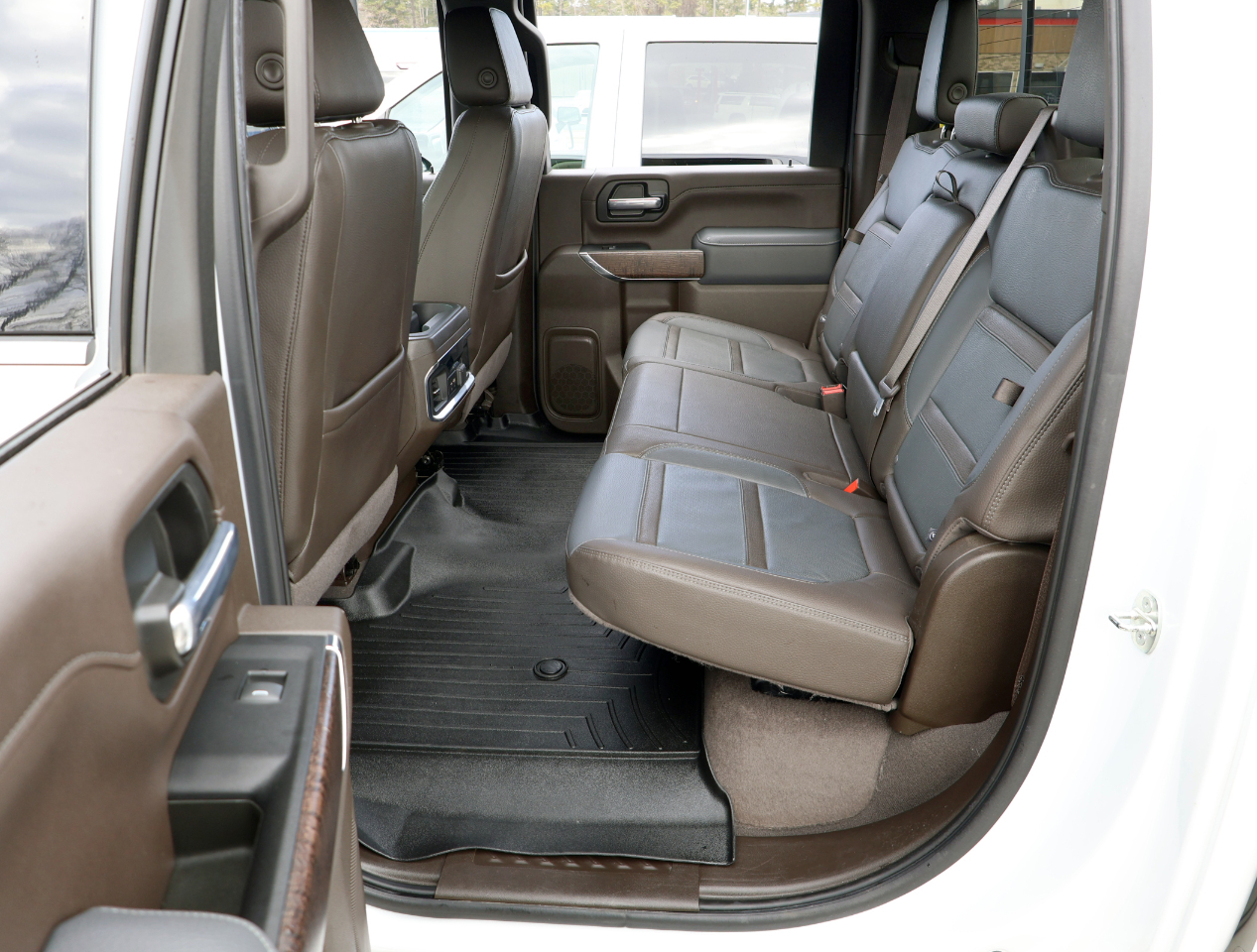 GMC Sierra 2500HD Denali Crew Cab 4WD 2022