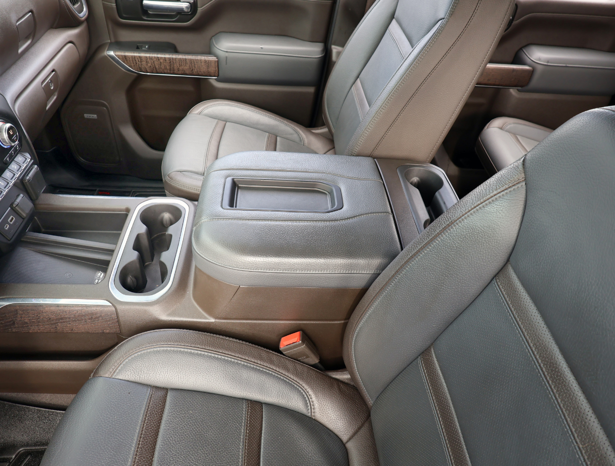 GMC Sierra 2500HD Denali Crew Cab 4WD 2022