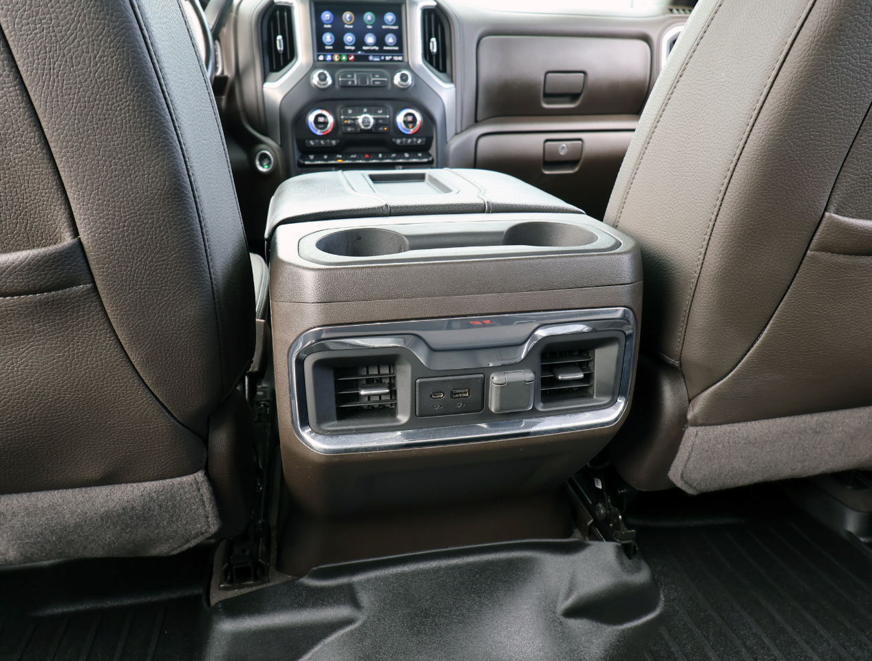 GMC Sierra 2500HD Denali Crew Cab 4WD 2022