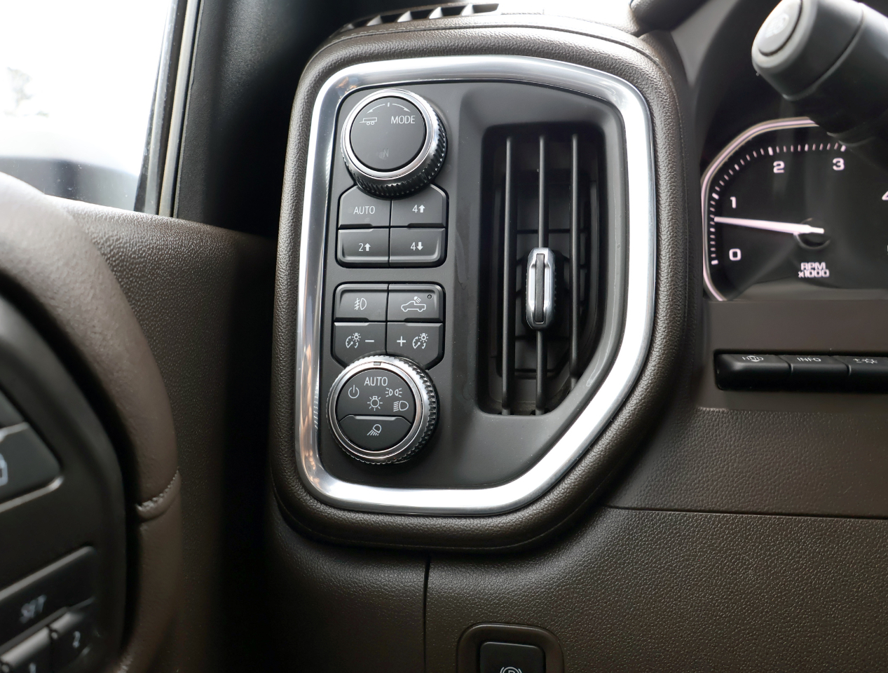 GMC Sierra 2500HD Denali Crew Cab 4WD 2022