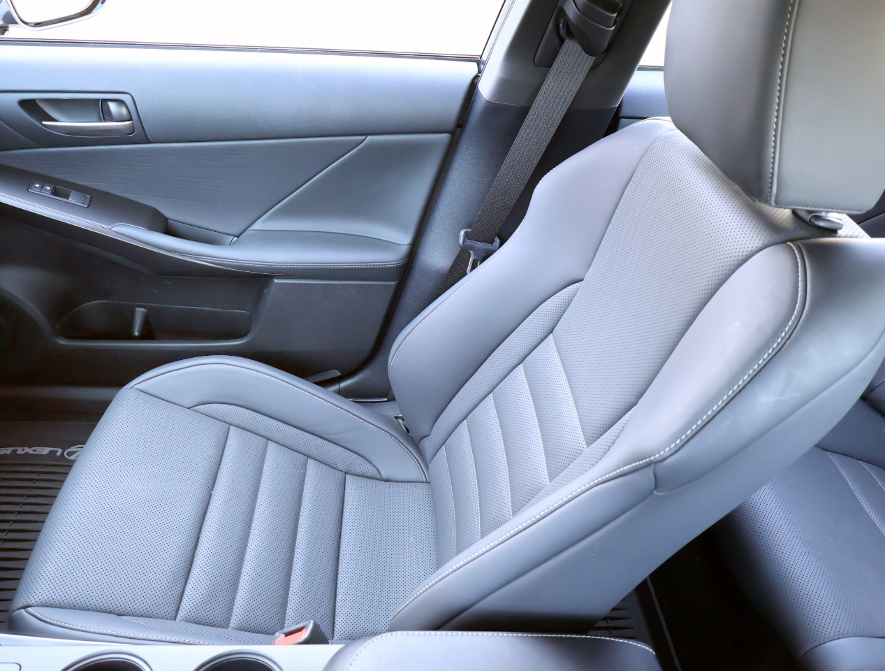 Lexus IS F SPORT 350 RWD 2023