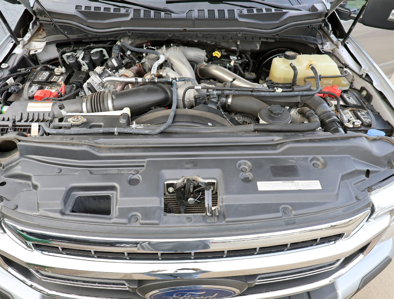 Ford F-250 SD Lariat Crew Cab Short Bed 4WD 2021