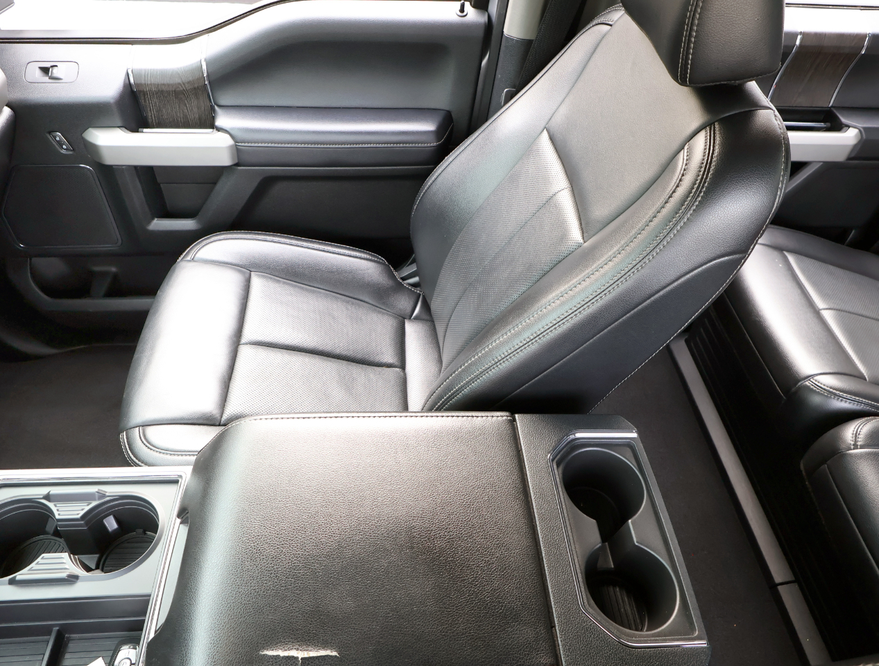 Ford F-250 SD Lariat Crew Cab Short Bed 4WD 2021