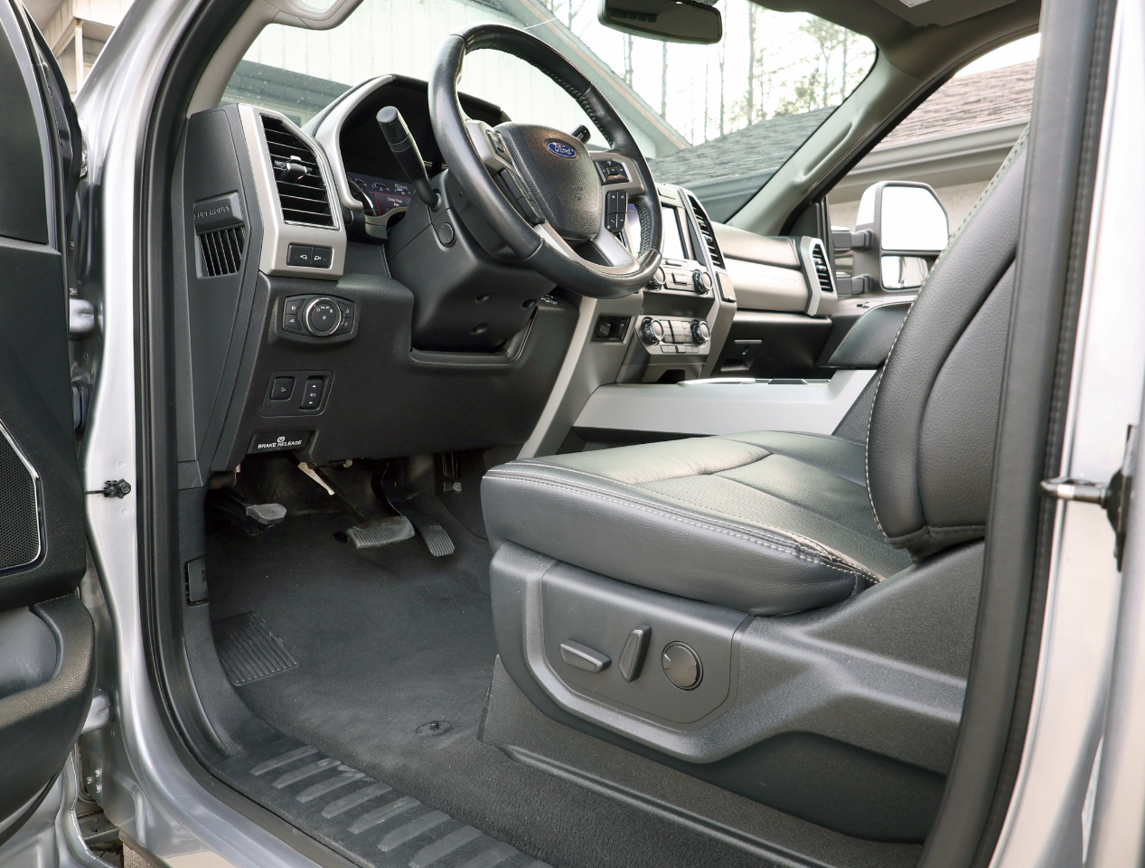 Ford F-250 SD Lariat Crew Cab Short Bed 4WD 2021