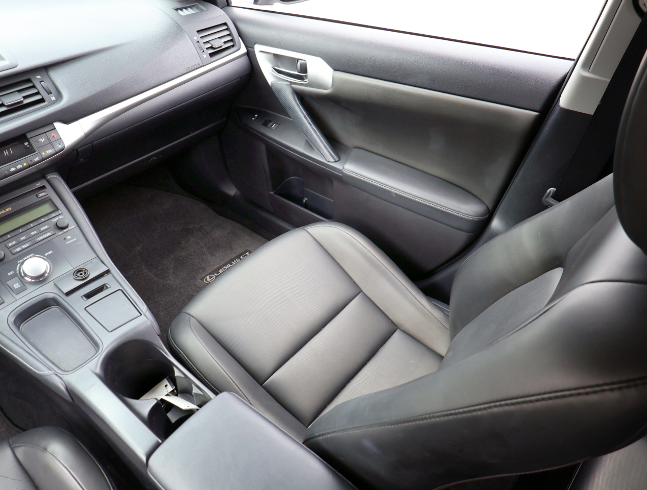 Lexus CT 200h Hybrid 2012