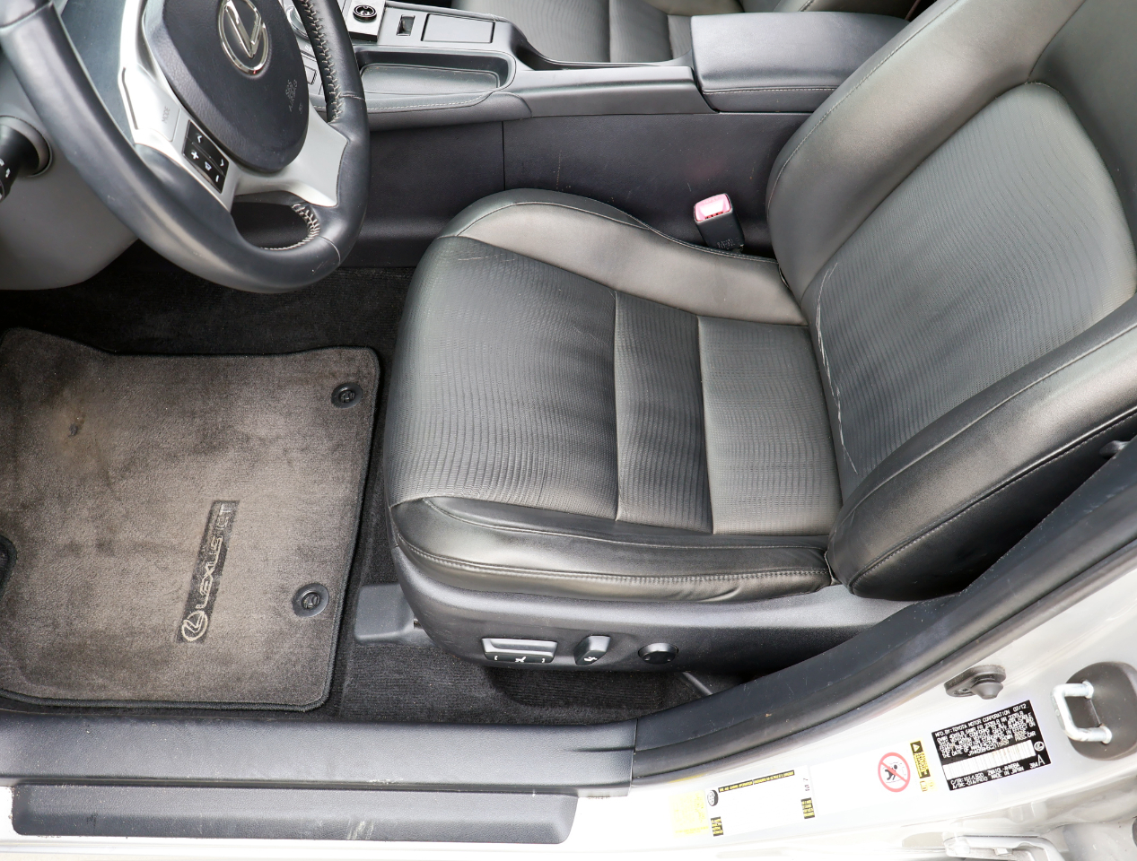 Lexus CT 200h Hybrid 2012