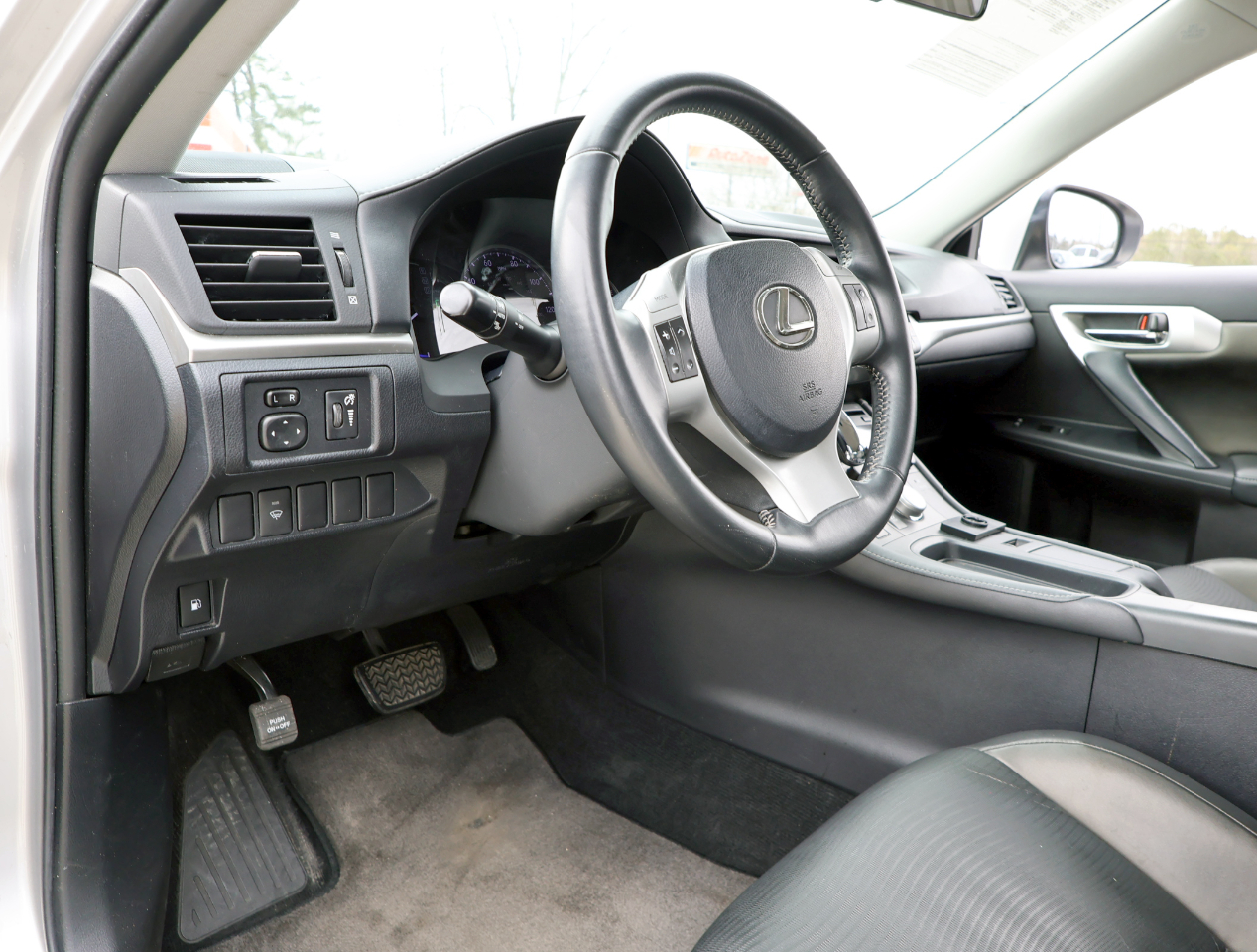 Lexus CT 200h Hybrid 2012