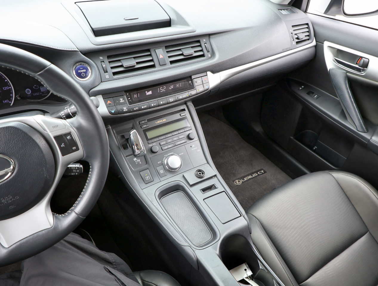 Lexus CT 200h Hybrid 2012