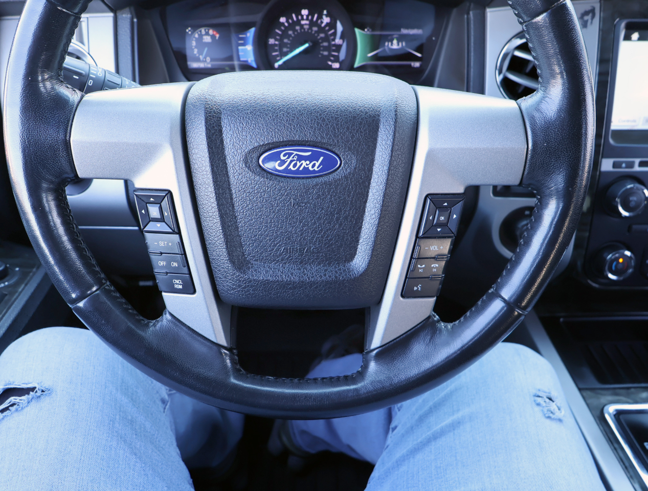 Ford Expedition EL Limited 4WD 2017