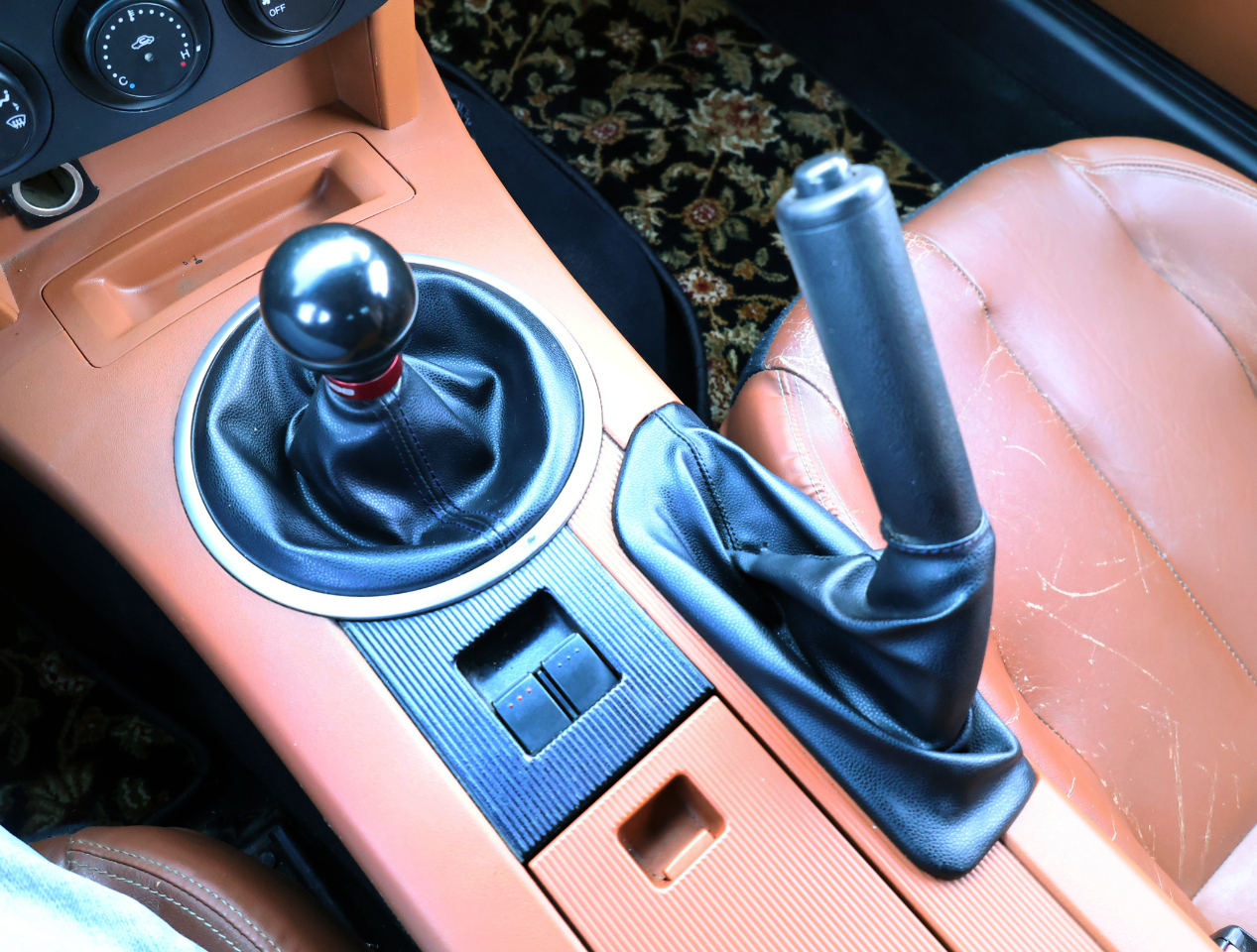 Mazda MX-5 Miata Grand Touring 2006