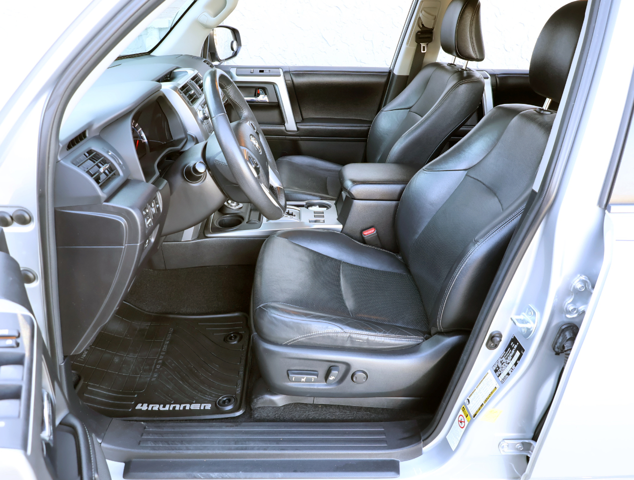 Toyota 4Runner Limited 4WD 2016