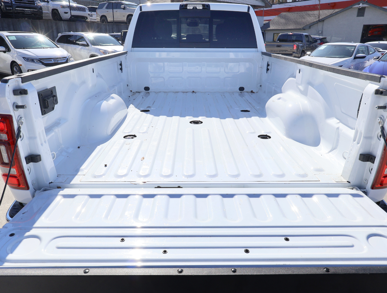 RAM 3500 Tradesman Crew Cab 4WD DRW 2024