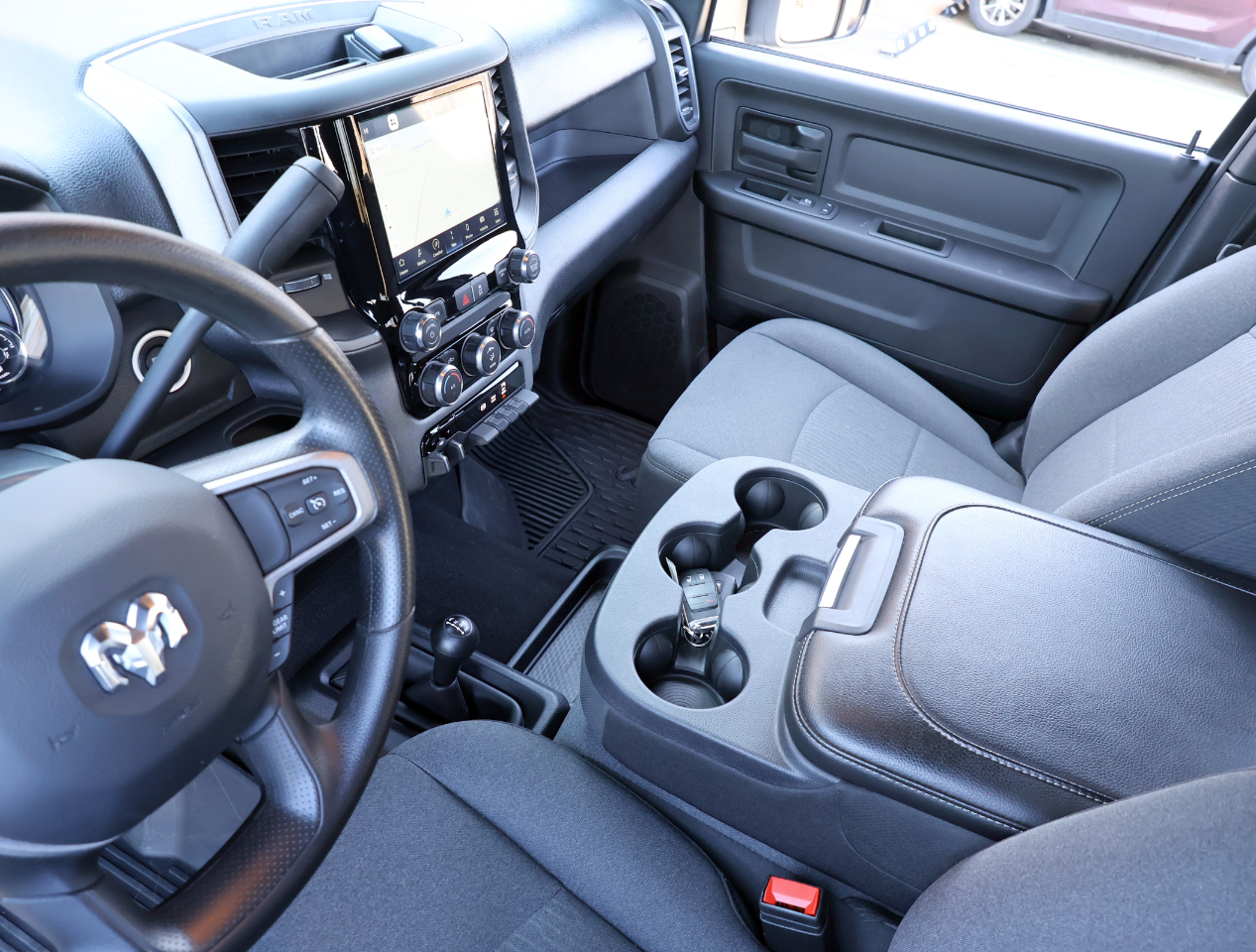 RAM 3500 Tradesman Crew Cab 4WD DRW 2024