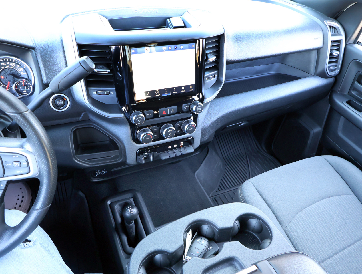 RAM 3500 Tradesman Crew Cab 4WD DRW 2024