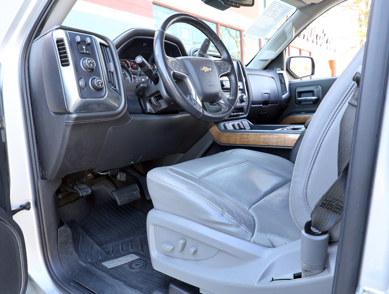 Chevrolet Silverado 1500 LTZ Crew Cab 4WD 2018