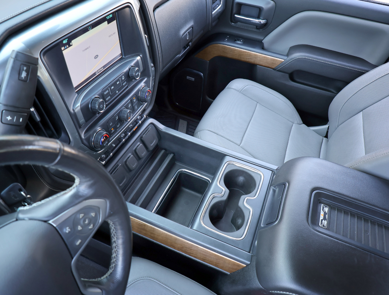 Chevrolet Silverado 1500 LTZ Crew Cab 4WD 2018