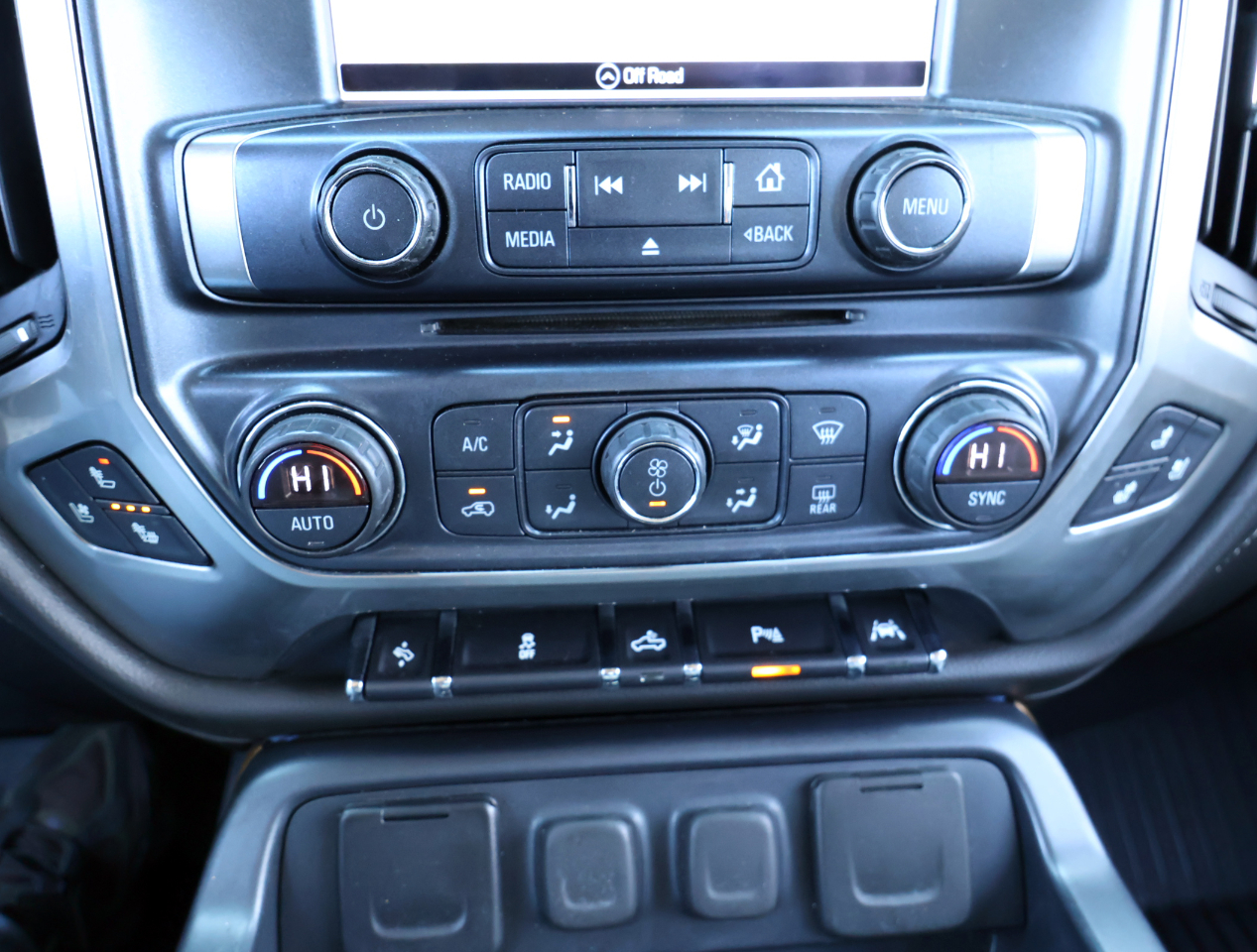 Chevrolet Silverado 1500 LTZ Crew Cab 4WD 2018