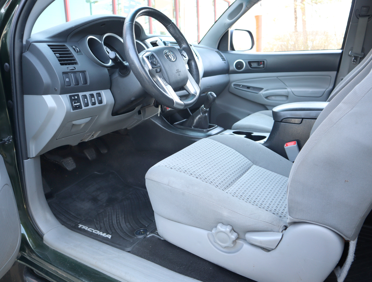 Toyota Tacoma Access Cab V6 6MT 4WD 2014