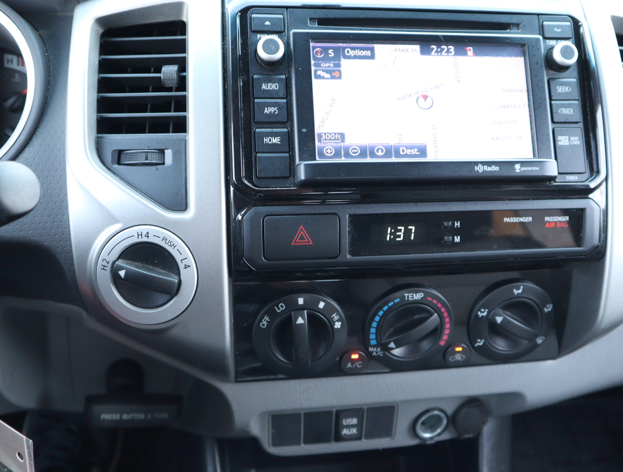 Toyota Tacoma Access Cab V6 6MT 4WD 2014