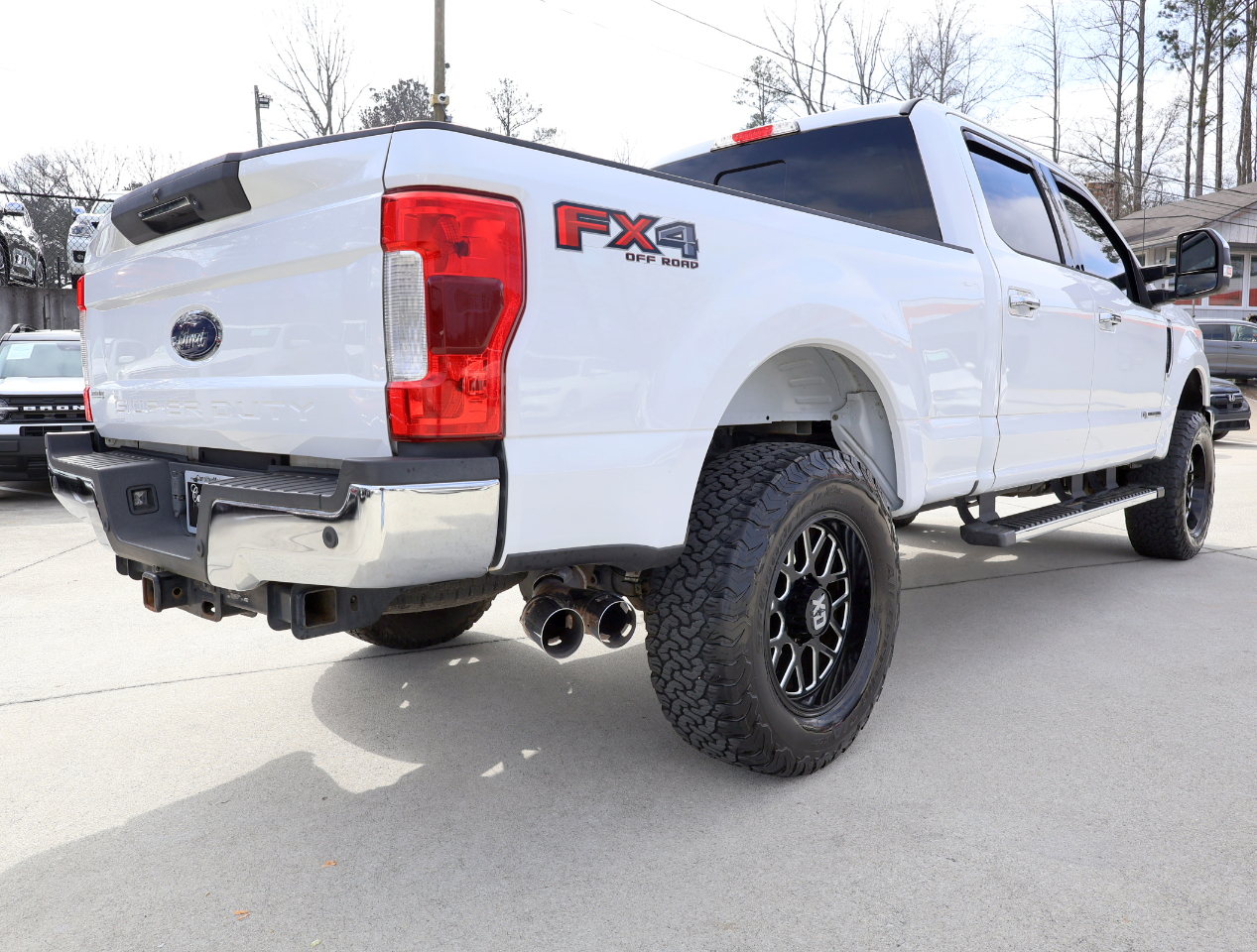 Ford F-350 SD Lariat Crew Cab 4WD 2019