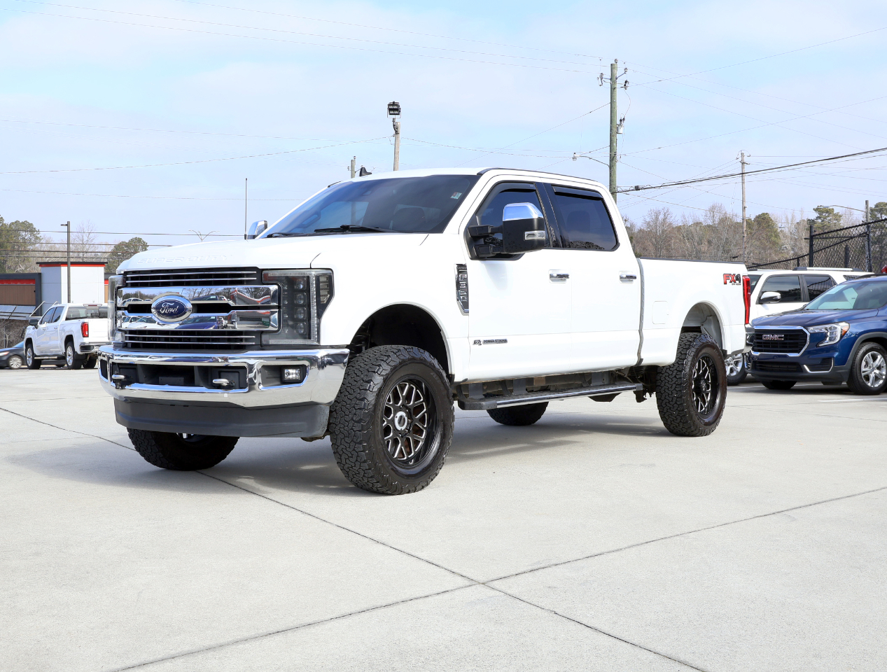 Ford F-350 SD Lariat Crew Cab 4WD 2019