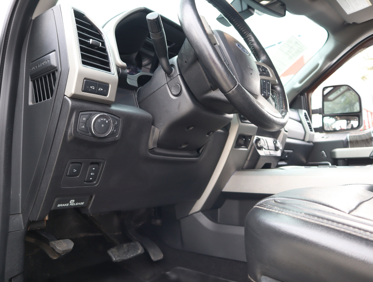 Ford F-350 SD Lariat Crew Cab 4WD 2019