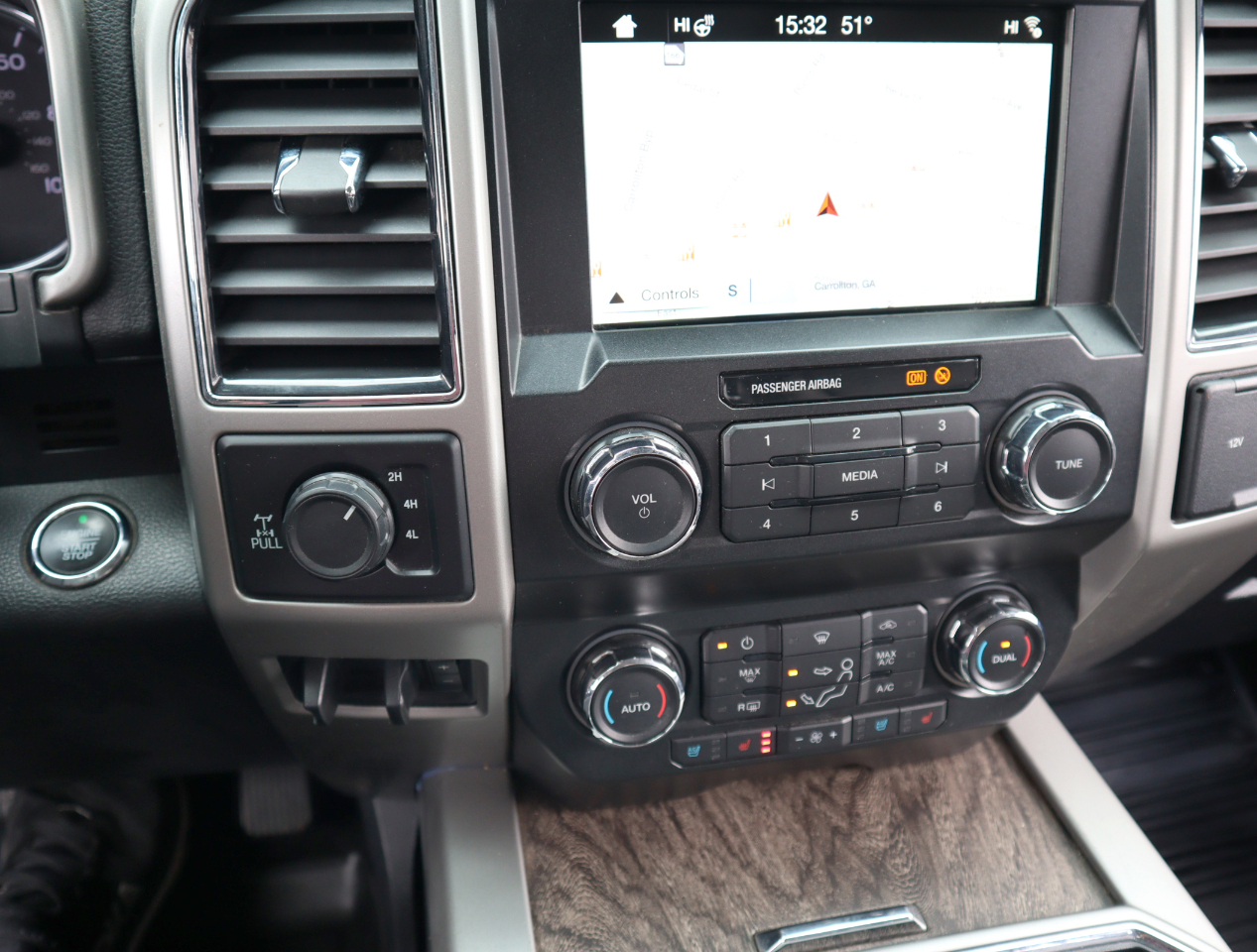 Ford F-350 SD Lariat Crew Cab 4WD 2019