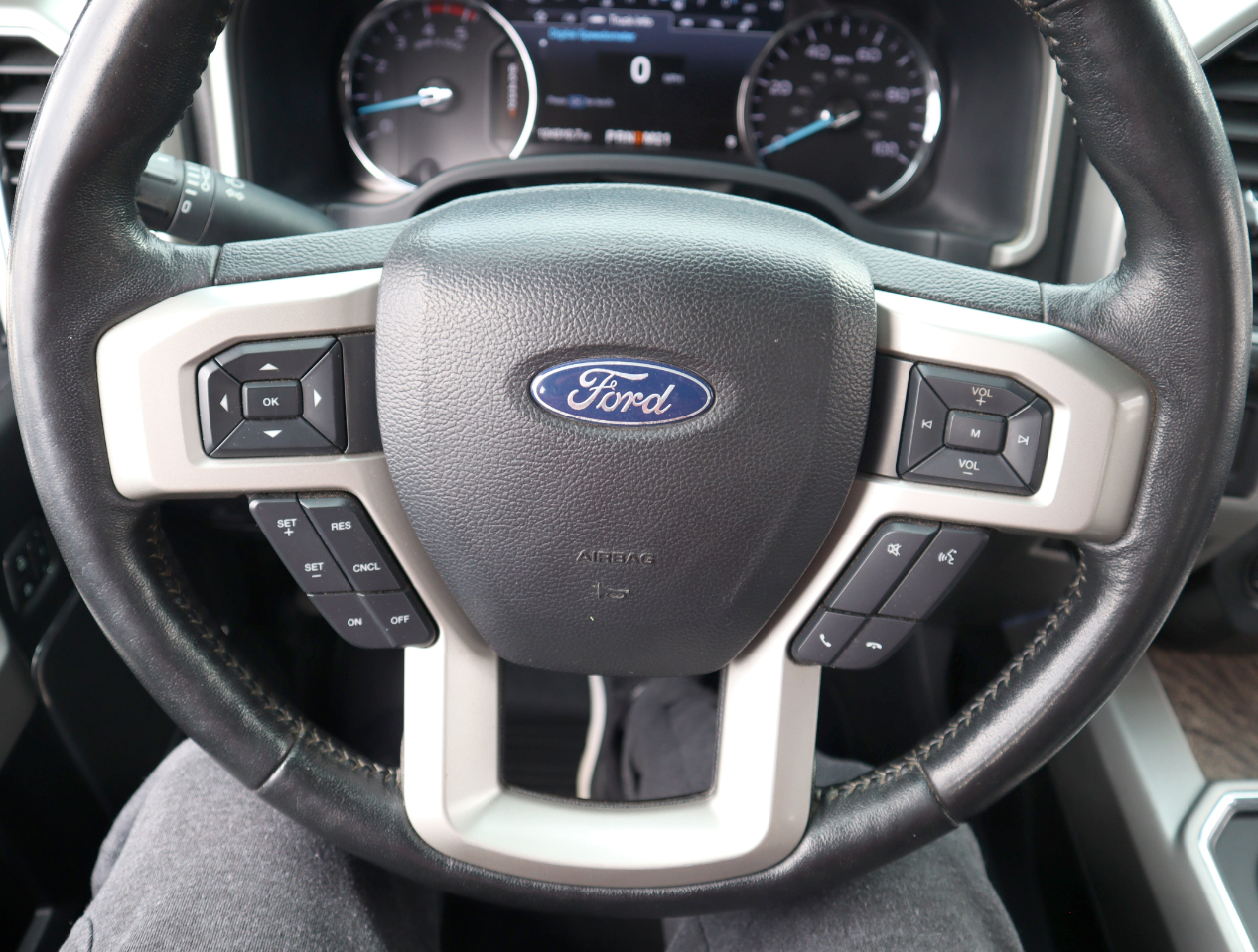 Ford F-350 SD Lariat Crew Cab 4WD 2019