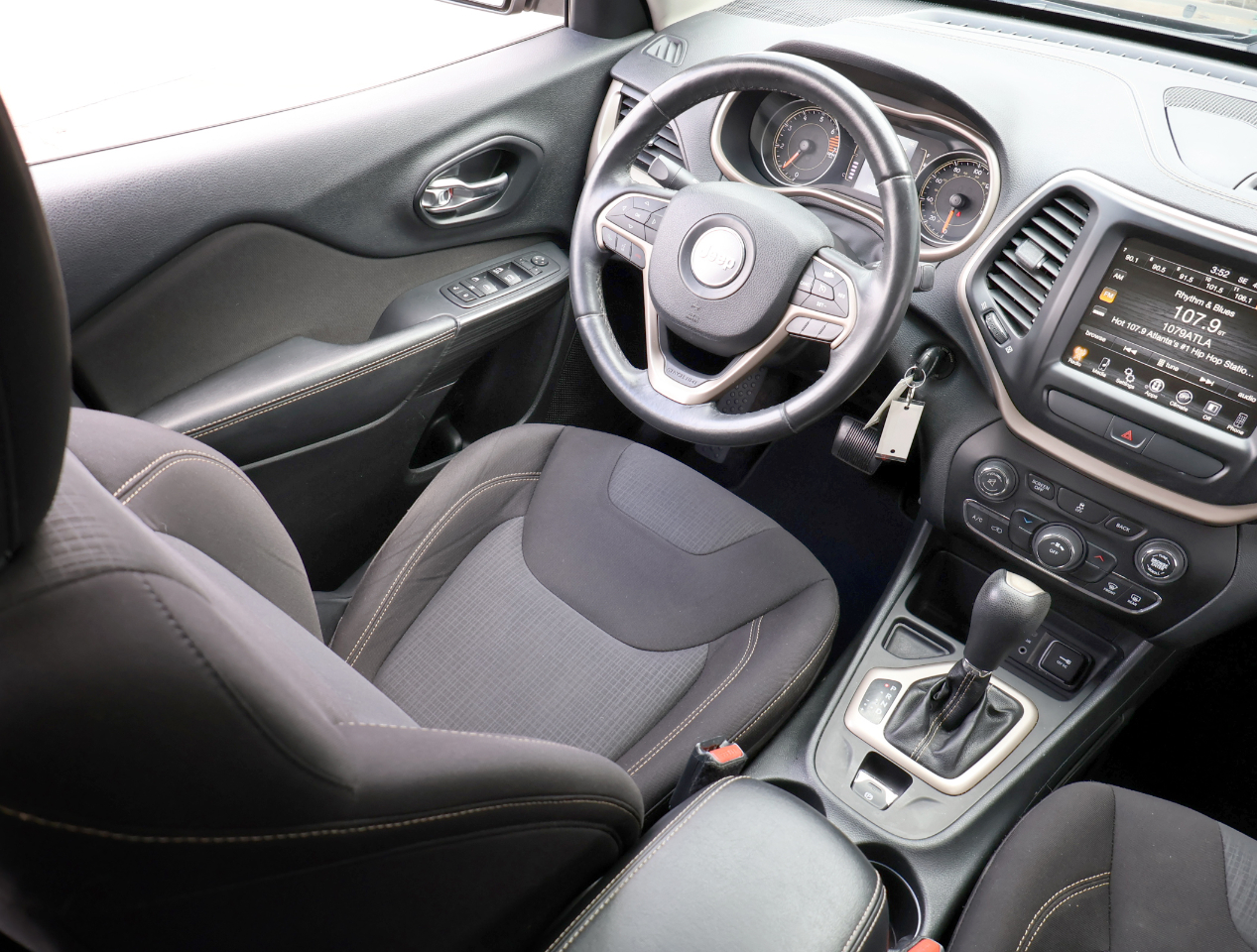 Jeep Cherokee Latitude FWD 2016