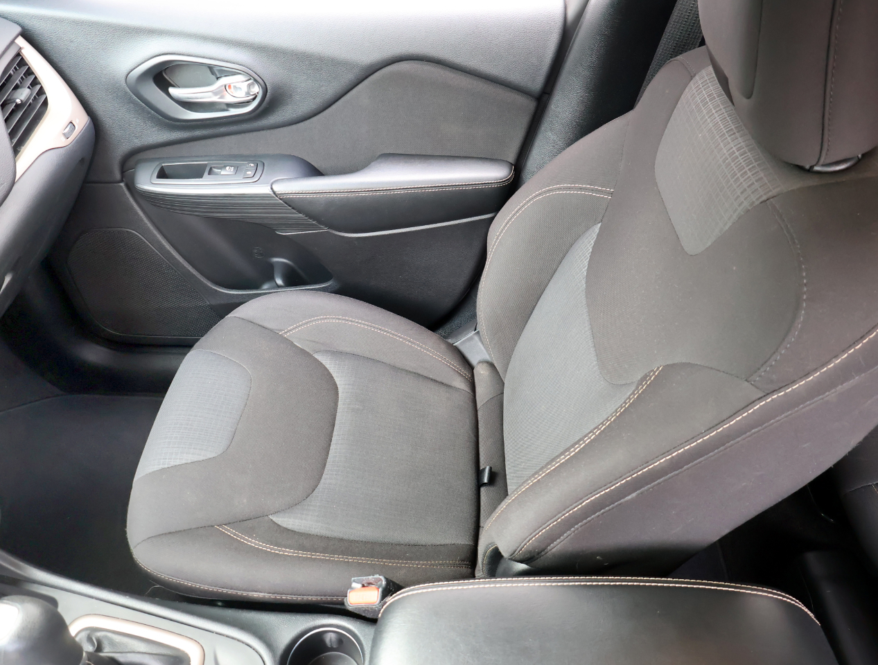 Jeep Cherokee Latitude FWD 2016