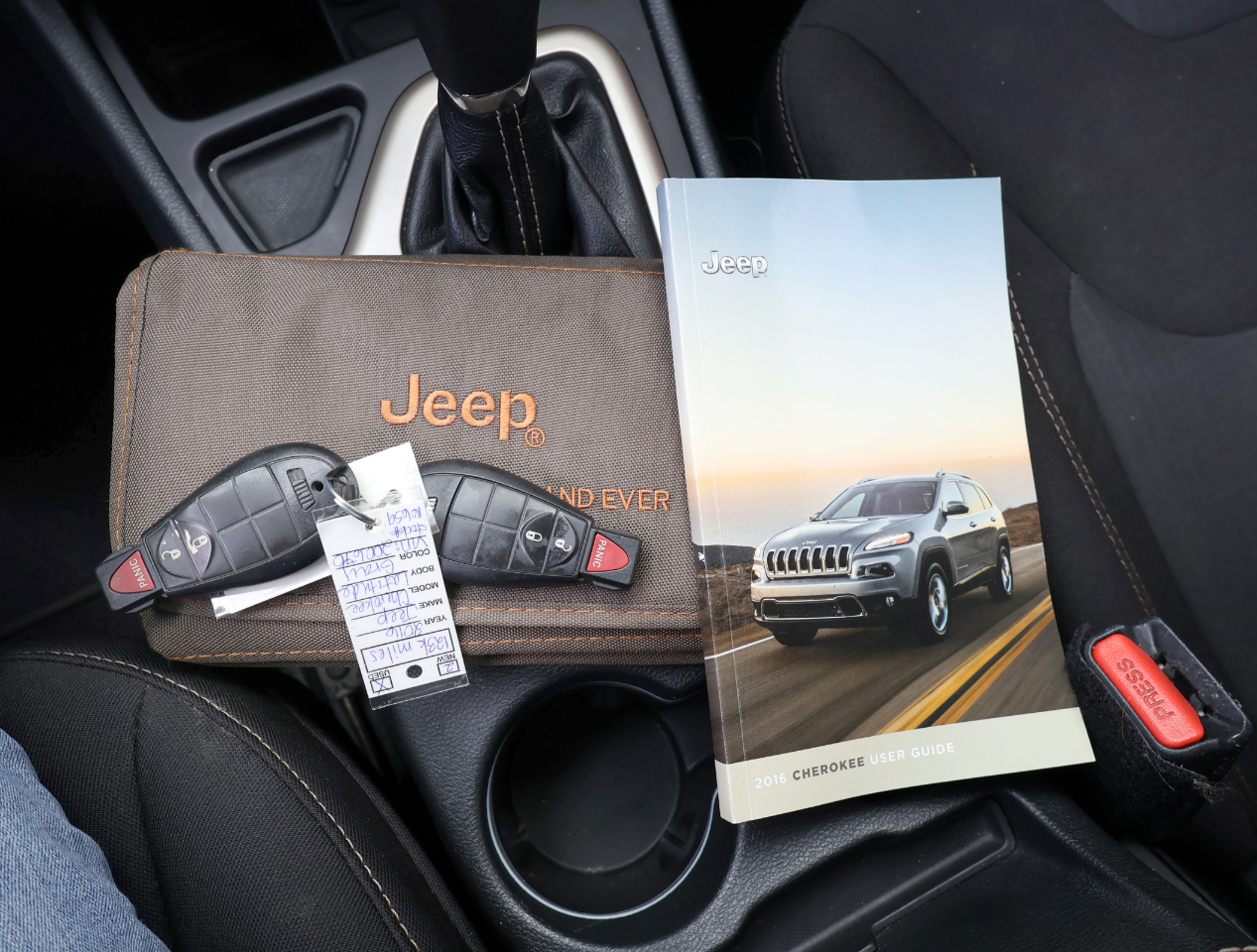 Jeep Cherokee Latitude FWD 2016