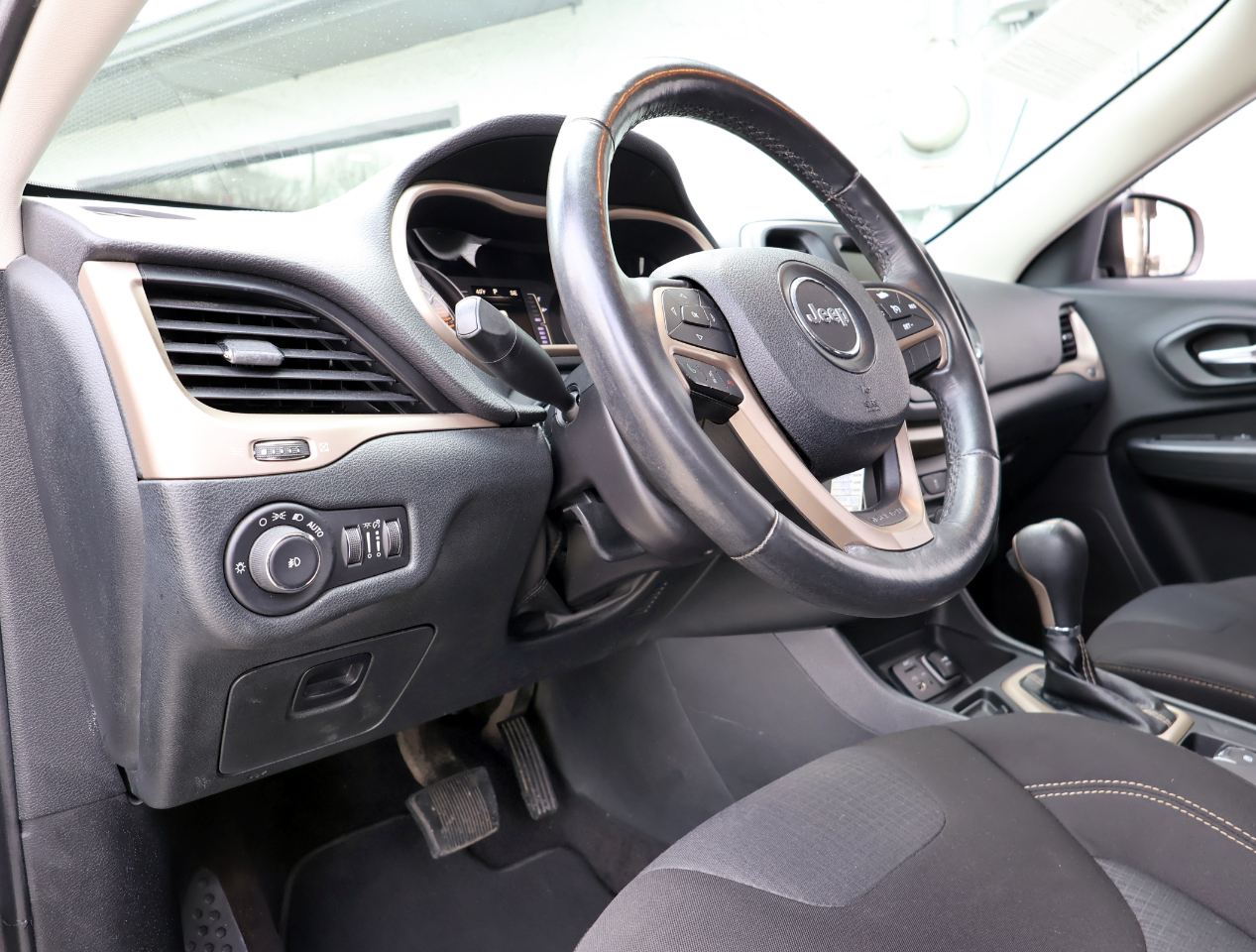 Jeep Cherokee Latitude FWD 2016