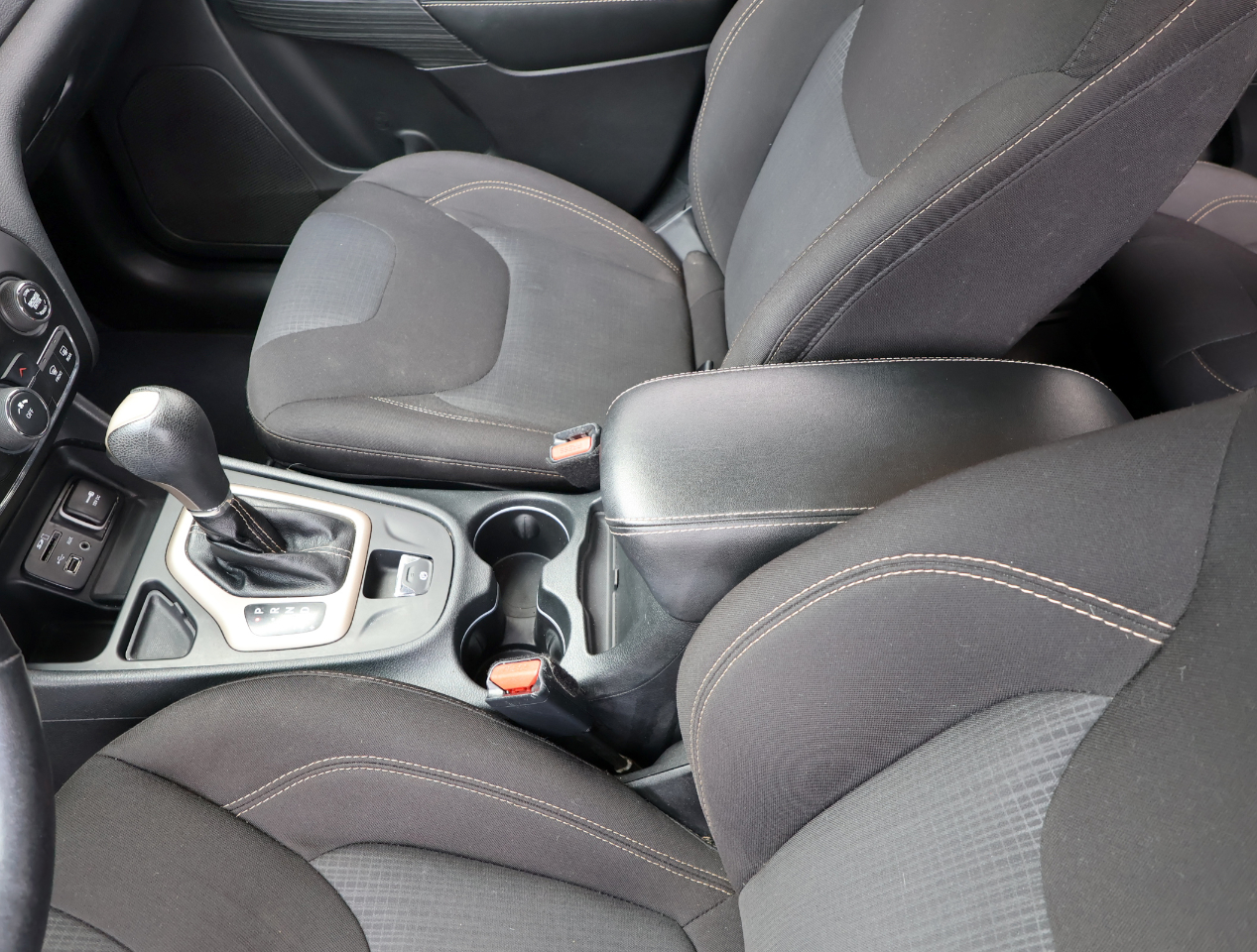 Jeep Cherokee Latitude FWD 2016