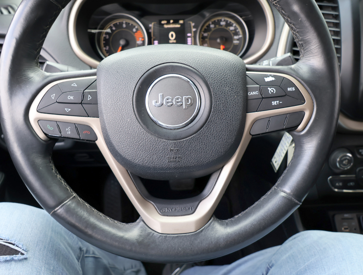 Jeep Cherokee Latitude FWD 2016