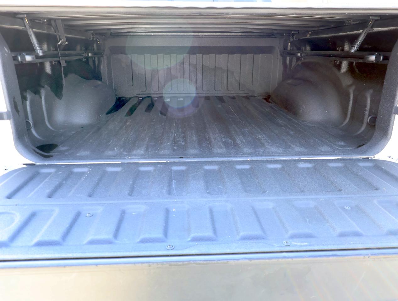 RAM 1500 Laramie Crew Cab SWB 4WD 2019