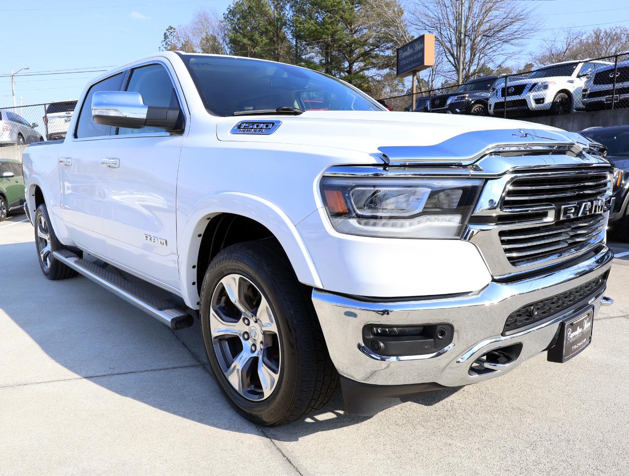 RAM 1500 Laramie Crew Cab SWB 4WD 2019