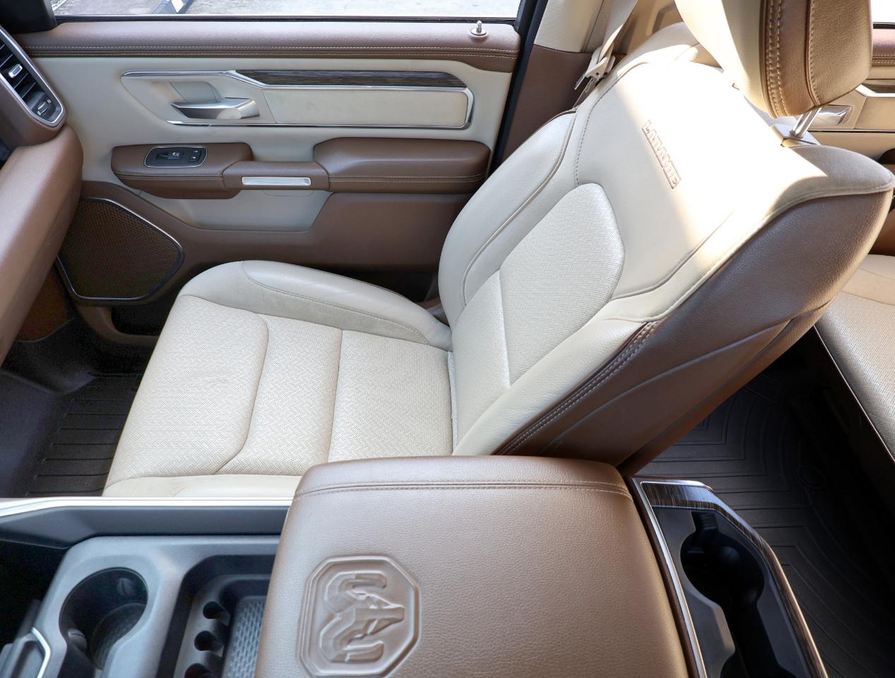 RAM 1500 Laramie Crew Cab SWB 4WD 2019