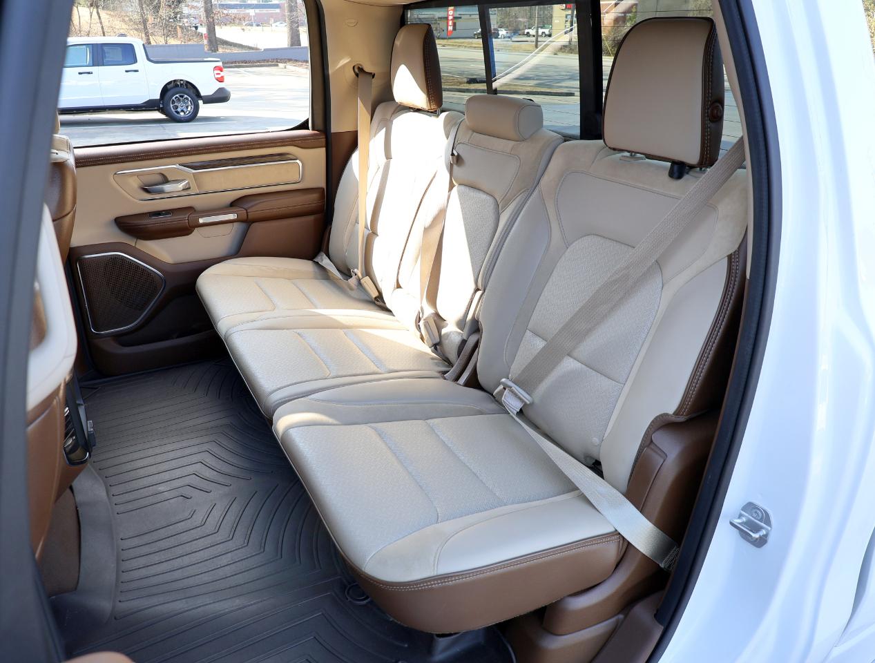 RAM 1500 Laramie Crew Cab SWB 4WD 2019