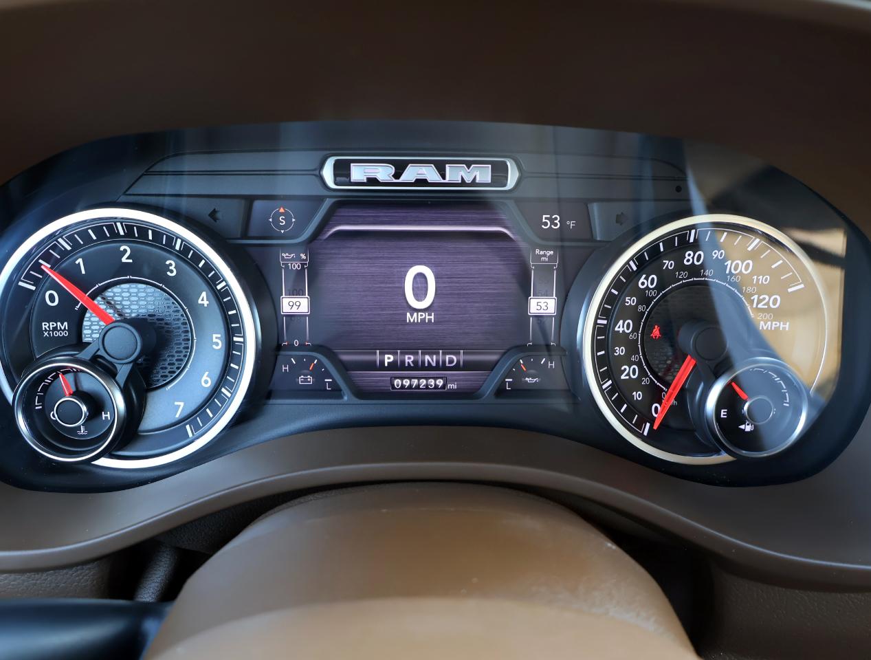 RAM 1500 Laramie Crew Cab SWB 4WD 2019