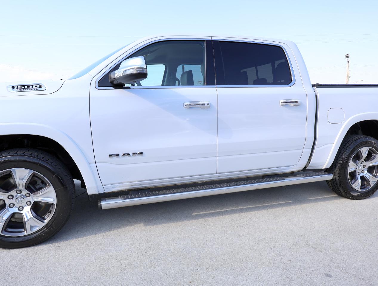 RAM 1500 Laramie Crew Cab SWB 4WD 2019