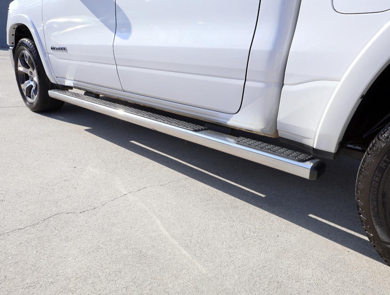 RAM 1500 Laramie Crew Cab SWB 4WD 2019