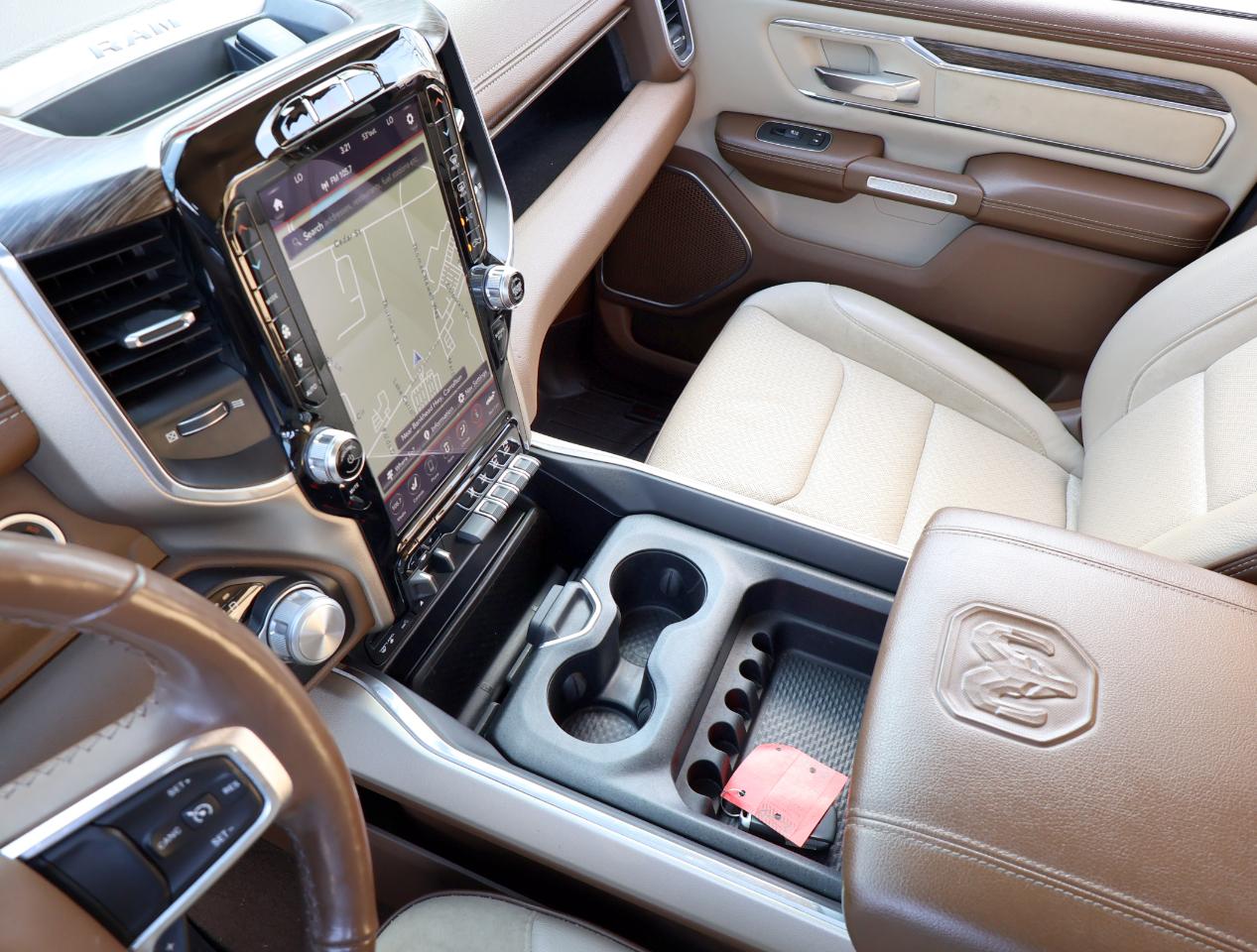 RAM 1500 Laramie Crew Cab SWB 4WD 2019