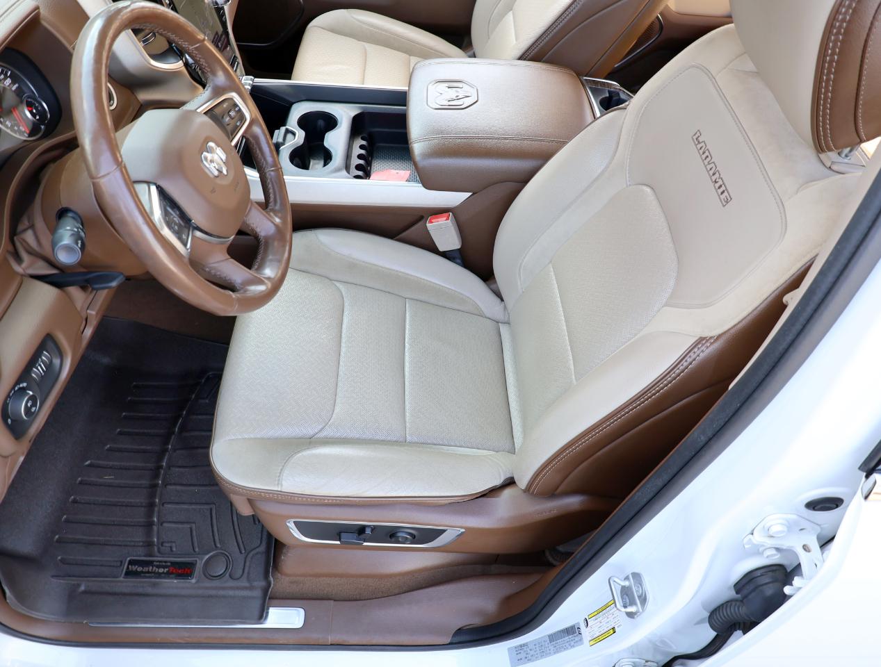 RAM 1500 Laramie Crew Cab SWB 4WD 2019