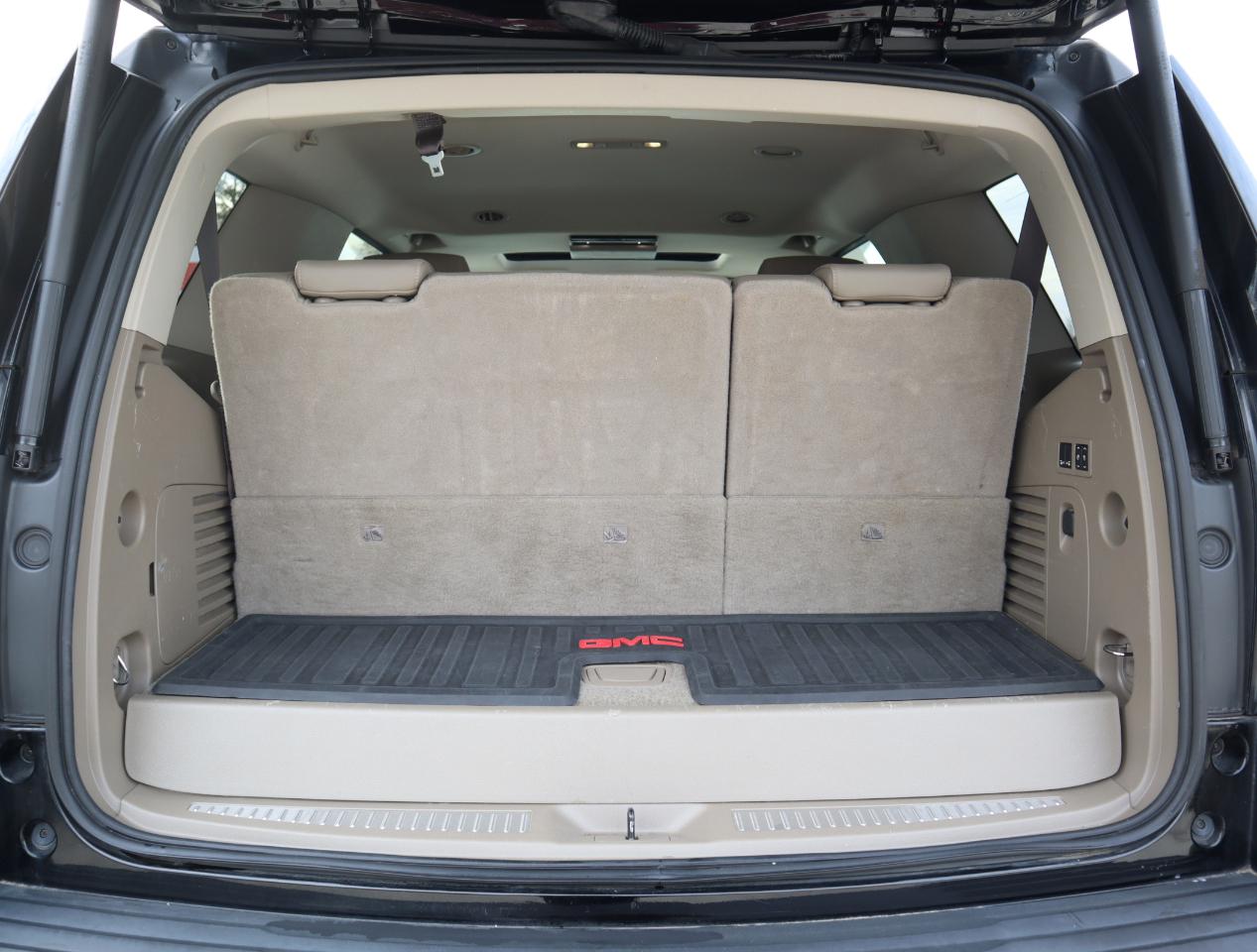 GMC Yukon SLT 2WD 2017