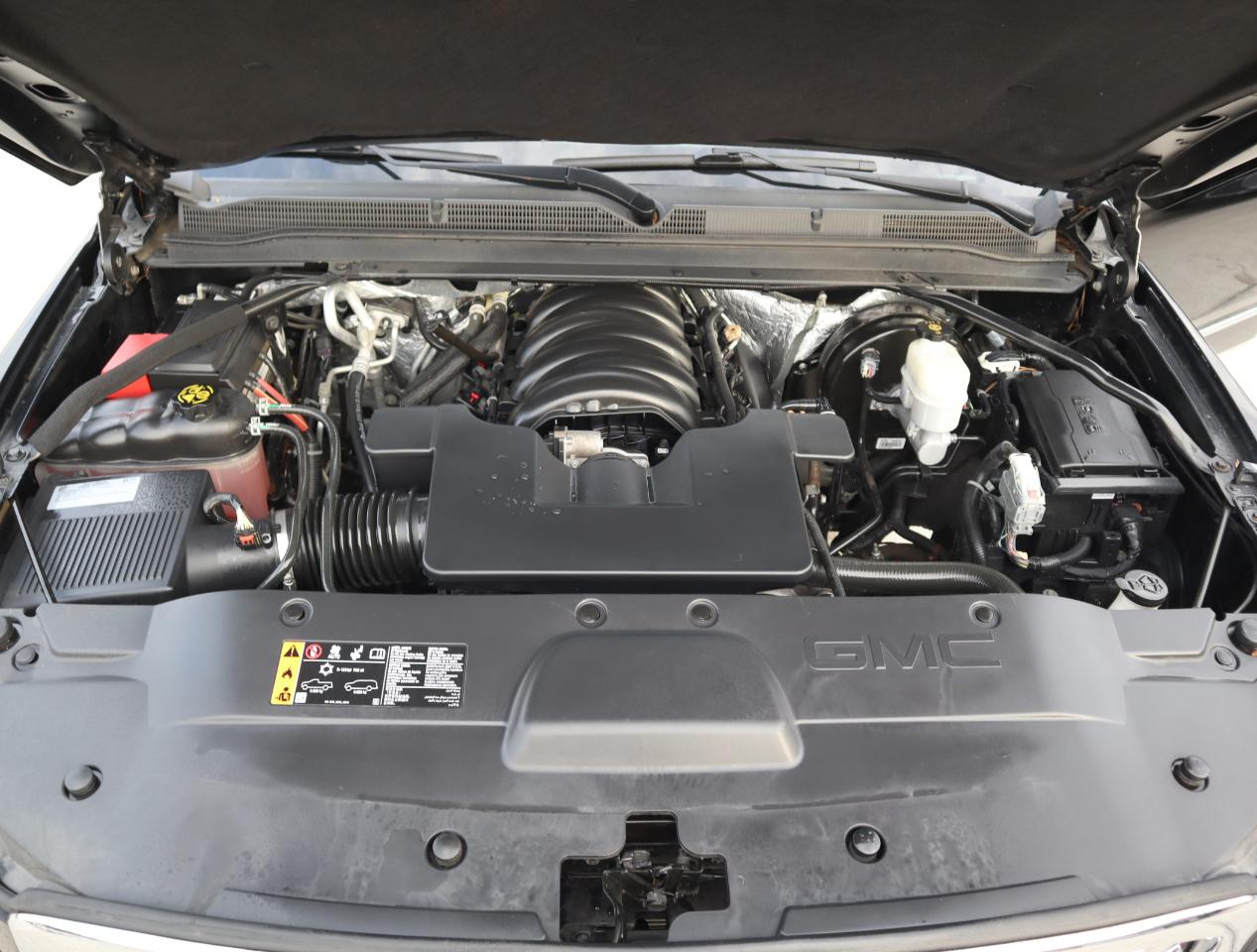 GMC Yukon SLT 2WD 2017