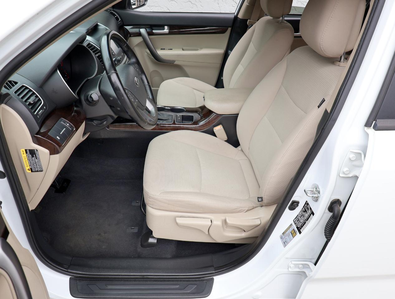 Kia Sorento LX 2WD 2015