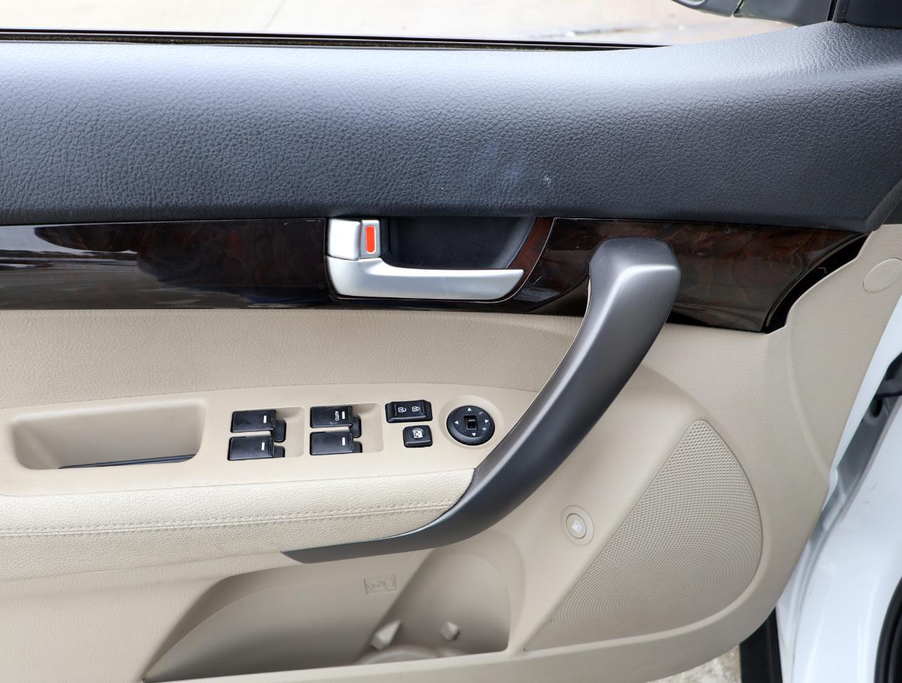 Kia Sorento LX 2WD 2015