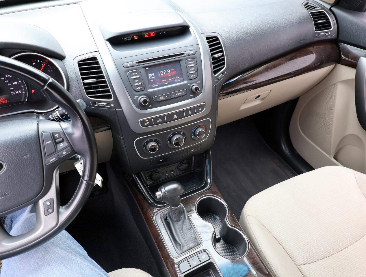 Kia Sorento LX 2WD 2015