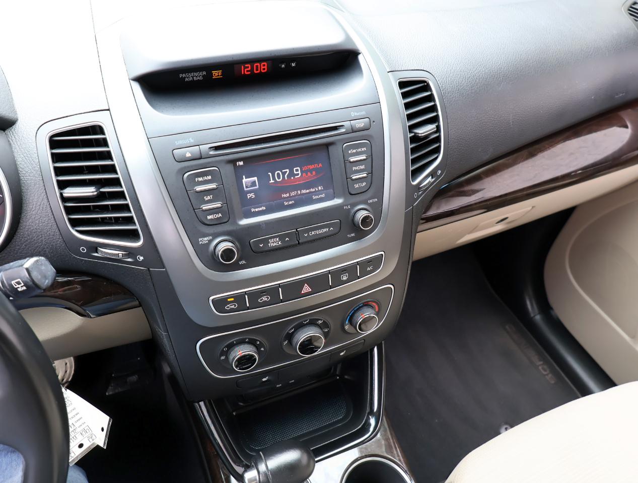 Kia Sorento LX 2WD 2015